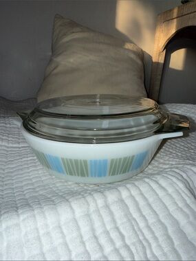 vintage JAJ Pyrex Matchmaker casserole dish white milk glass w lid 513 rare